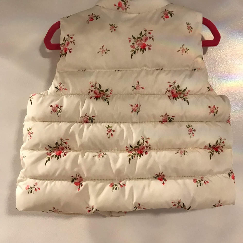 Vest - Picture 3 of 4